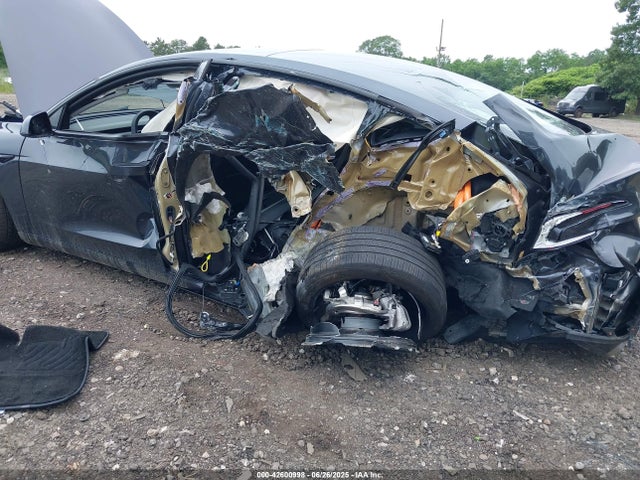 2024 TESLA MODEL 3 5YJ3E1EAXRF748534 Photo 5