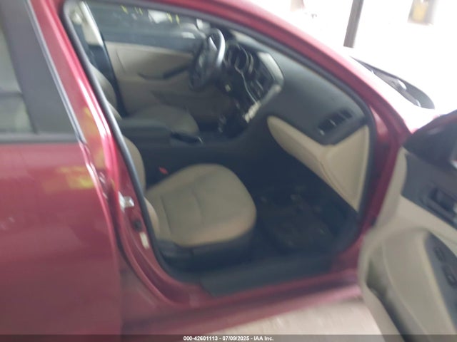 Продаж на аукціоні авто 2015 Kia Optima Lx, vin: 5XXGM4A70FG478058, номер лоту: 42601113