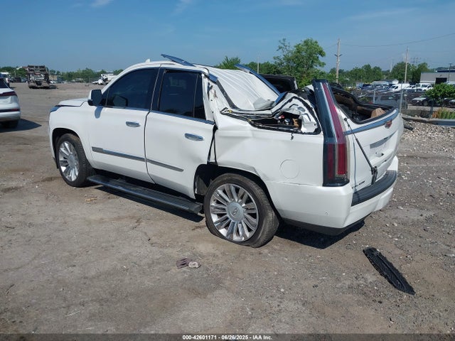 2019 CADILLAC ESCALADE 1GYS4DKJ1KR106315 Photo 2