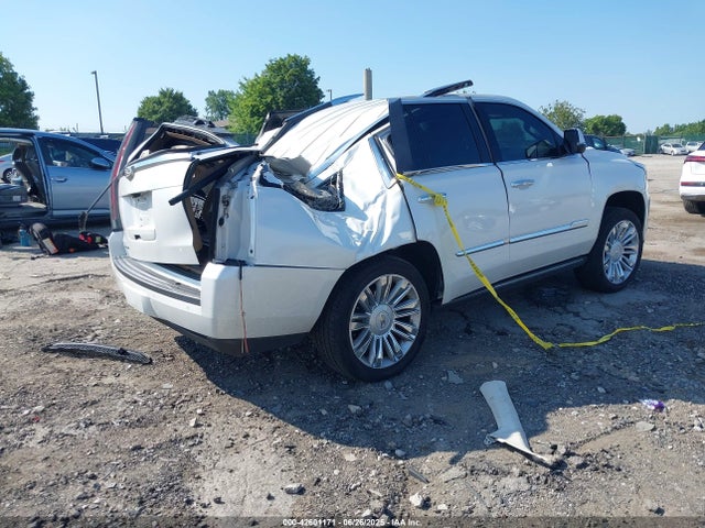 2019 CADILLAC ESCALADE 1GYS4DKJ1KR106315 Photo 3