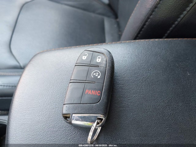 3C4NJDCB3JT153578 Jeep 2018