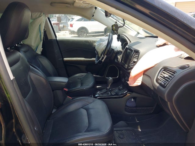 3C4NJDCB3JT153578 Jeep 2018