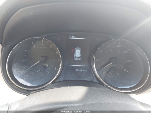 Nissan 2017 2017 JN8AT2MT5HW388030 Image 7