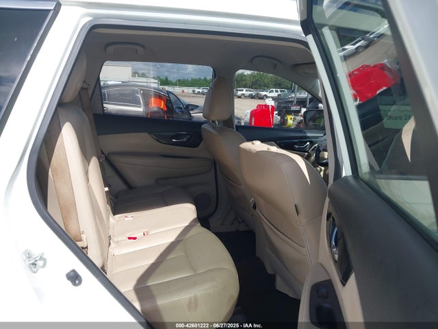 Nissan 2017 2017 JN8AT2MT5HW388030 Image 8