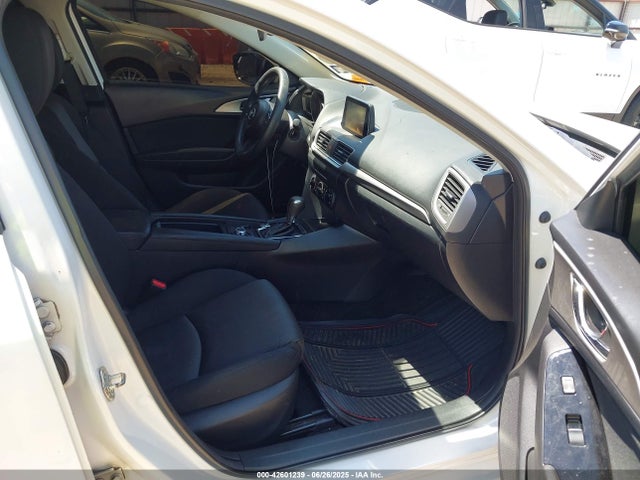 3MZBN1U70JM249689 Mazda pe