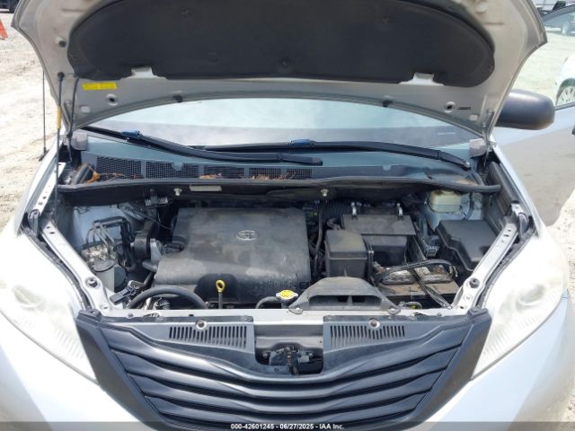 2014 TOYOTA SIENNA 5TDZK3DC5ES524062 Photo 9