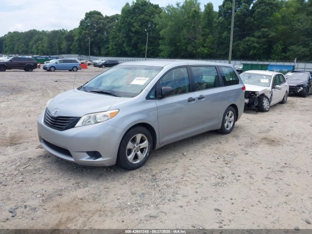 2014 TOYOTA SIENNA 5TDZK3DC5ES524062 Photo 1