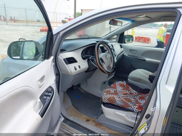 2014 TOYOTA SIENNA 5TDZK3DC5ES524062 Photo 4