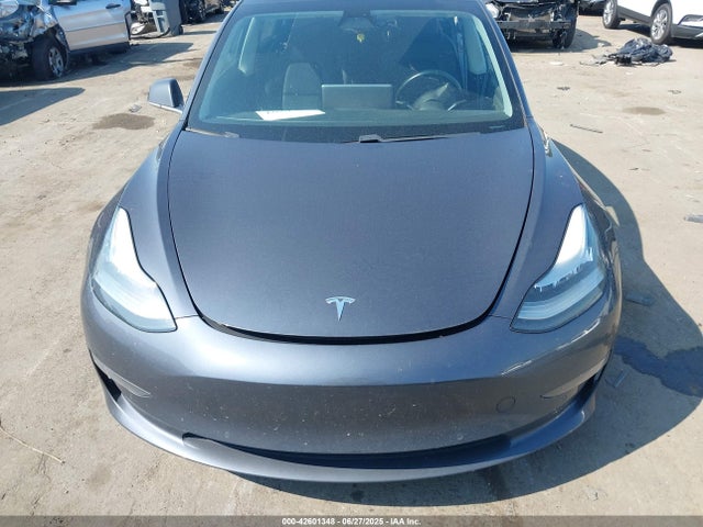 5YJ3E1EA3JF035611 Tesla MODEL 3