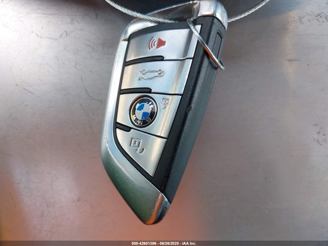 2018 BMW X5 5UXKR0C55J0X95732 Photo 10