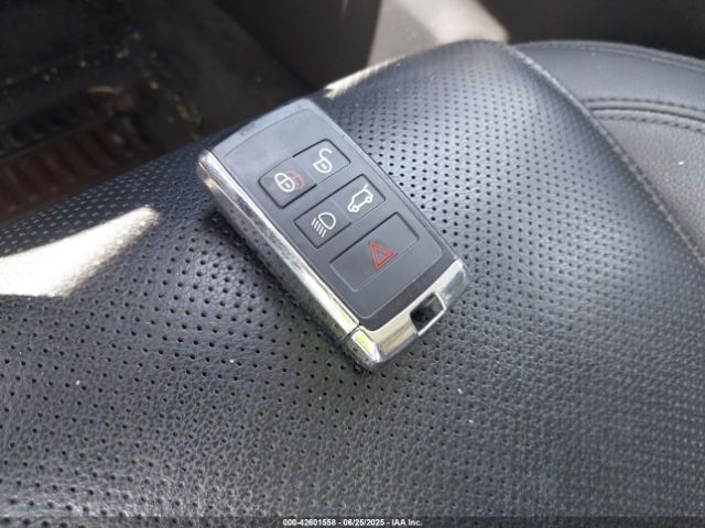 2020 JAGUAR E-PACE SADFP2FXXL1000970 Photo 10