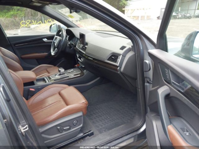 2018 AUDI Q5 WA1BNAFY6J2050897 Photo 4