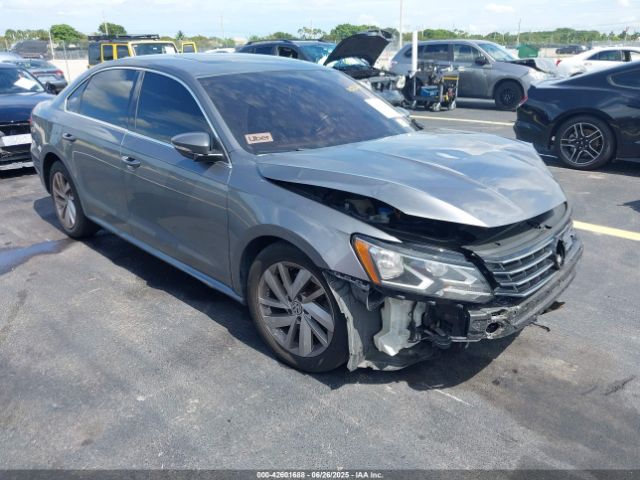 2018 VOLKSWAGEN PASSAT 1VWBA7A38JC020260