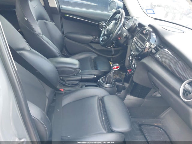 2015 MINI HARDTOP WMWXU3C54F2B56552 Photo 4