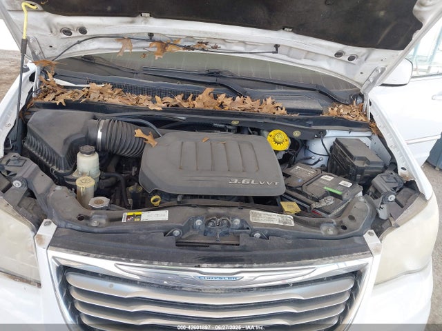 2C4RC1BG7ER438994 Chrysler Town and Country