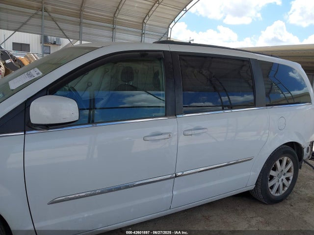 2C4RC1BG7ER438994 Chrysler Town and Country