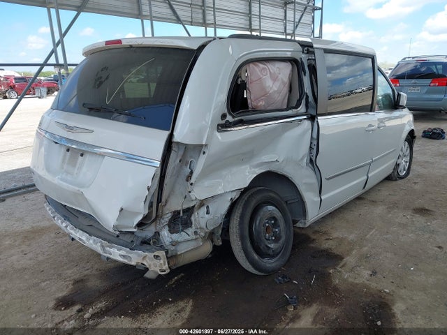 2C4RC1BG7ER438994 Chrysler Town and Country