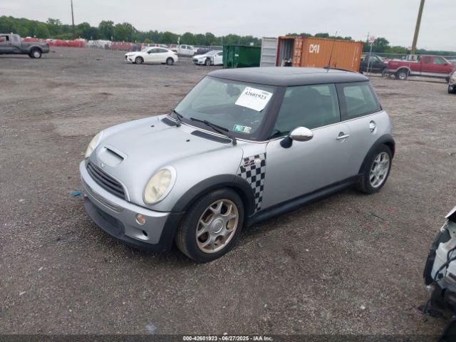 2006 MINI COOPER S WMWRE33556TJ37120 Photo 1