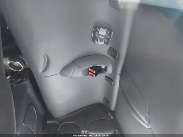 2006 MINI COOPER S WMWRE33556TJ37120 Photo 7