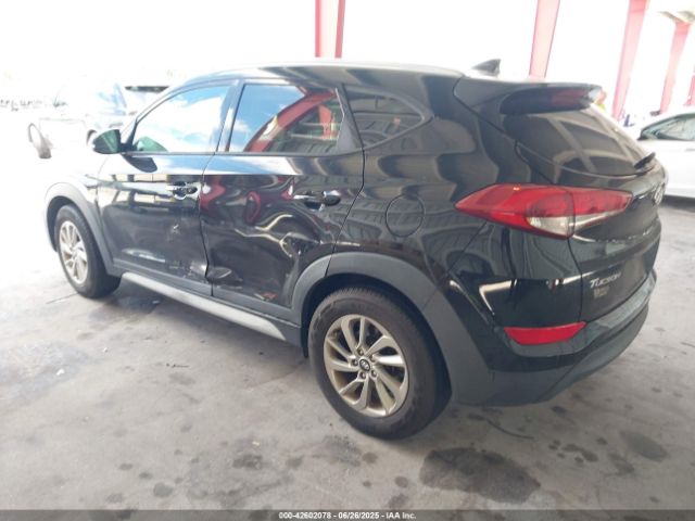 2017 HYUNDAI TUCSON KM8J33A40HU488798 Photo 2