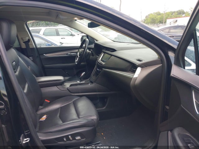 2019 CADILLAC XT5 1GYKNDRS0KZ202674 Photo 4