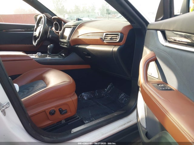 ZN661YUL4HX250157 Maserati m156e
