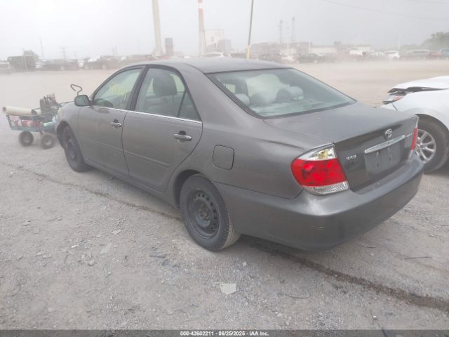 2006 TOYOTA CAMRY 4T1BE30KX6U668740 Photo 2