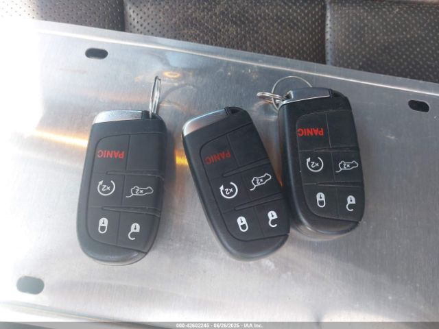 1C4RJFJT1EC237358 Jeep 2014