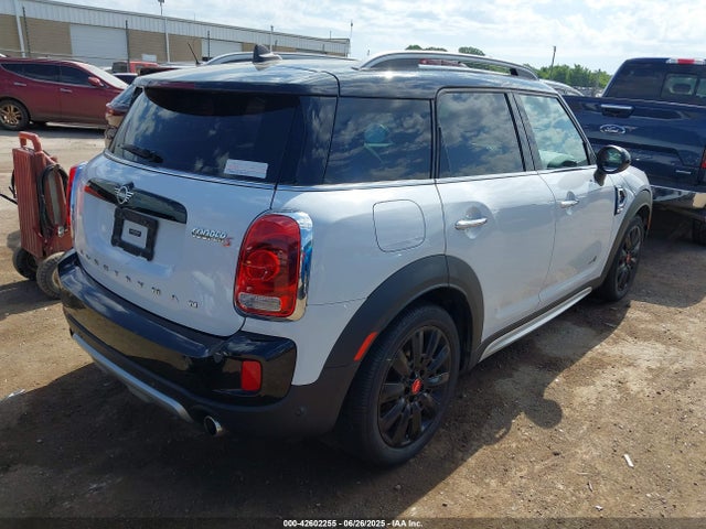 2019 MINI COUNTRYMAN WMZYT5C57K3G93989 Photo 3