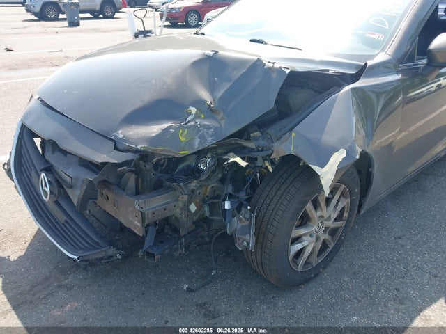 JM1BM1V74E1139302 Mazda pe