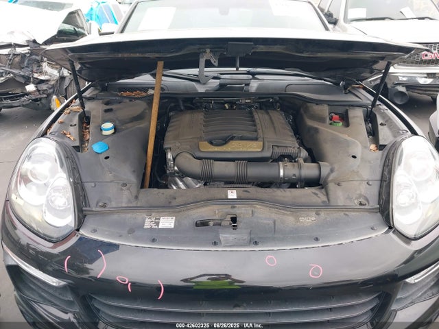 Porsche 2016 2016 WP1AA2A24GKA14137 Image 10