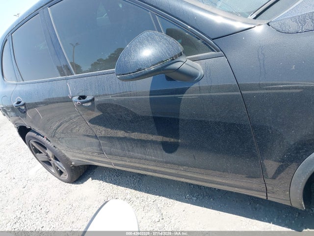 Porsche 2016 2016 WP1AA2A24GKA14137 Image 14