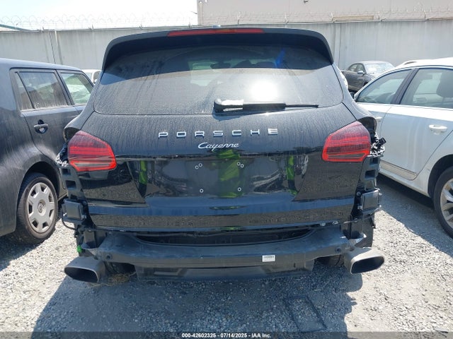 Porsche 2016 2016 WP1AA2A24GKA14137 Image 17