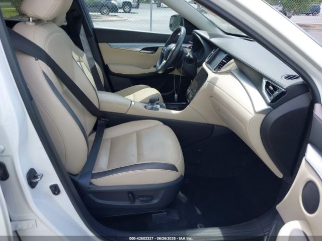 2019 INFINITI QX50 3PCAJ5M12KF108142 Photo 4