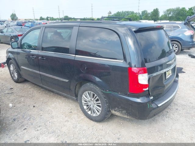 2015 CHRYSLER TOWN & COUNTRY 2C4RC1CG9FR601127 Photo 2