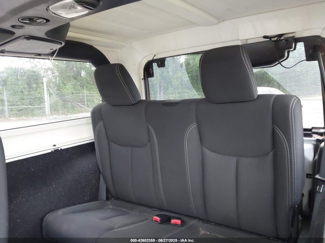 1C4AJWBG8GL111158 Jeep 2016