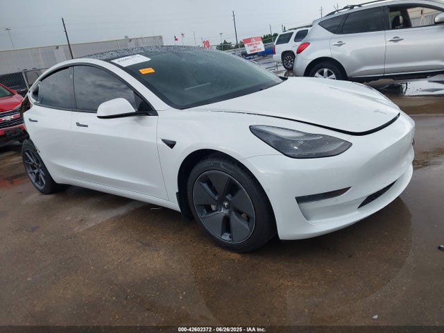 2021 TESLA MODEL 3 5YJ3E1EAXMF052667 Photo 0