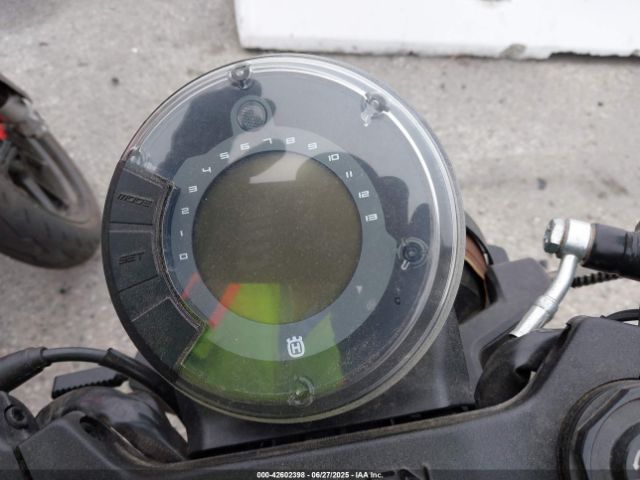 2023 HUSQVARNA VITPILEN 401/SVARTPILEN 401 MD2JUJ403PC223015 Photo 6