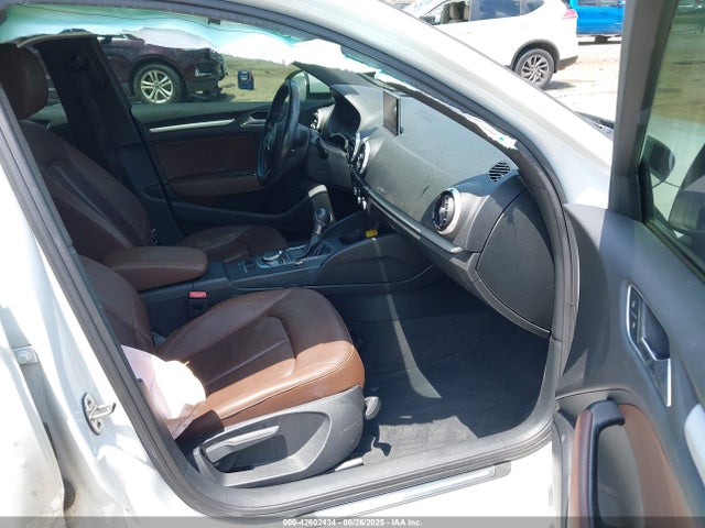 2017 AUDI A3 WAUB8GFF3H1020560 Photo 4