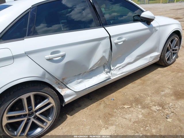 2017 AUDI A3 WAUB8GFF3H1020560 Photo 5