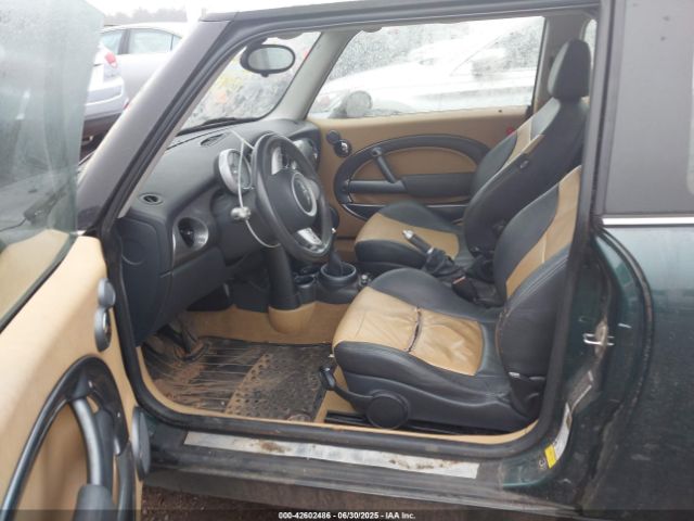 2006 MINI COOPER WMWRC33506TK73564 Photo 4