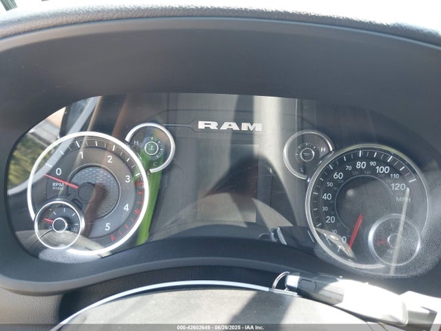 2024 Ram 2500 Big Horn  4x4 6'4 Box მანქანა იყიდება აუქციონზე, vin: 3C6UR5DL6RG239111, აუქციონის ნომერი: 42602649