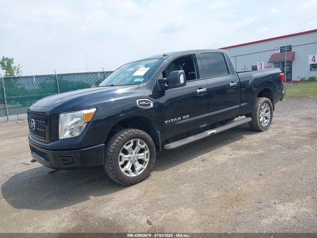 2019 NISSAN TITAN XD 1N6AA1F49KN515843 Photo 1
