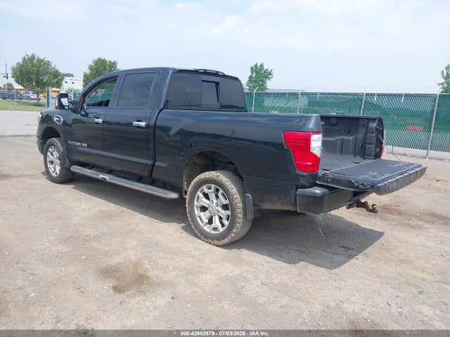 2019 NISSAN TITAN XD 1N6AA1F49KN515843 Photo 2