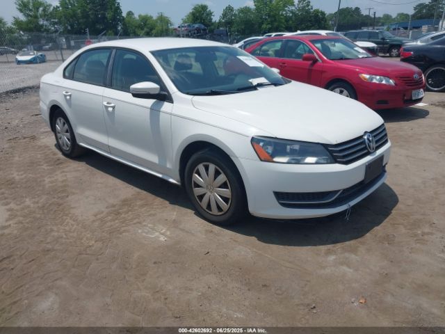 2013 VOLKSWAGEN PASSAT 1VWAP7A3XDC028293