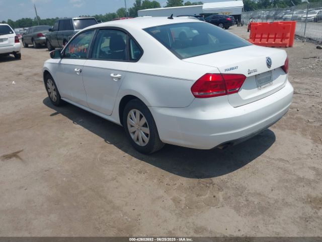 2013 VOLKSWAGEN PASSAT 1VWAP7A3XDC028293 Photo 2