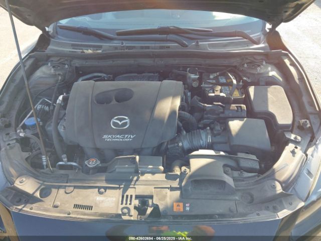 2018 MAZDA MAZDA3 3MZBN1L39JM225650 Photo 9