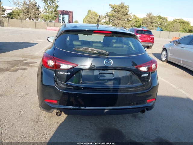 3MZBN1L39JM225650 Mazda py