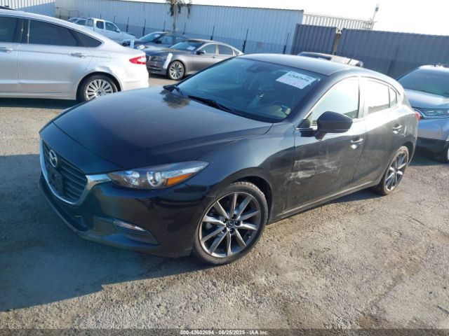 2018 MAZDA MAZDA3 3MZBN1L39JM225650 Photo 1