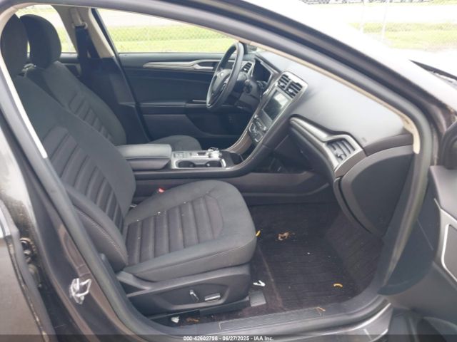 2017 FORD FUSION HYBRID 3FA6P0LU2HR301083 Photo 4